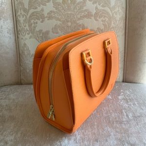 Lot 137 - Louis Vuitton Kenyan Fawn Epi Pont-Neuf PM